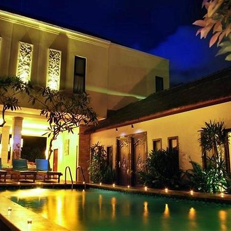 فندق كوكو دي هيفن هاوس جيمباران المظهر الخارجي الصورة